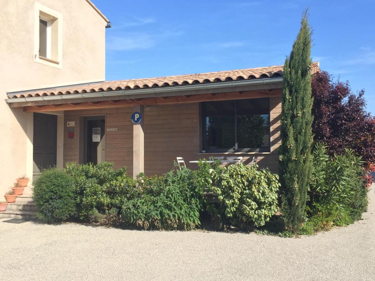 Villa Spacieuse Avec Terrasse Et Vue Mont Ventoux Entrechaux Exterior foto